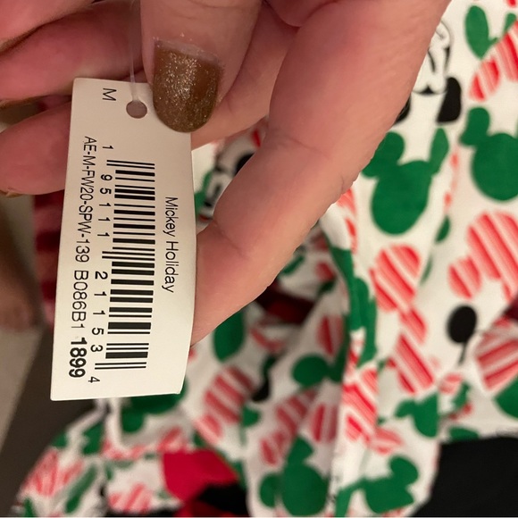 NWT Men’s Size Medium Two Piece Mickey Mouse (Disney) Christmas Pajamas - Picture 3 of 4